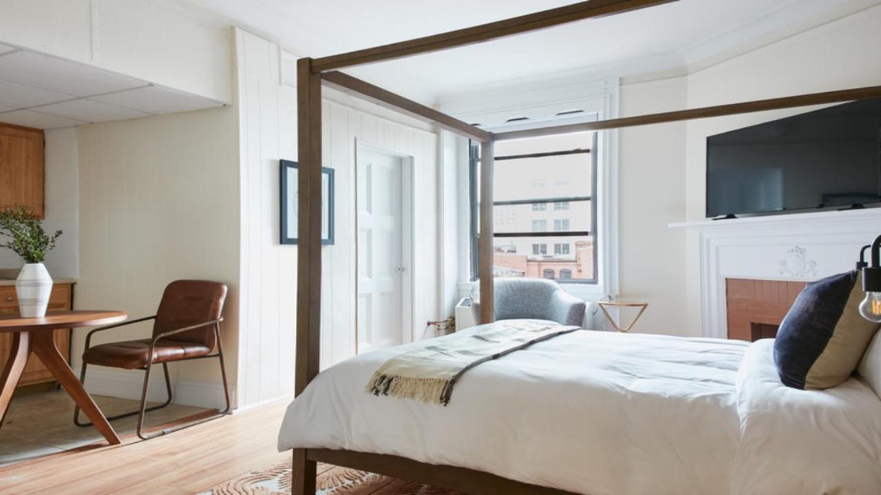 Charming Downtown Crossing Suites By Sonder Everett Eksteriør bilde